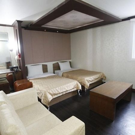 Diamond Hotel Suwon Exterior foto